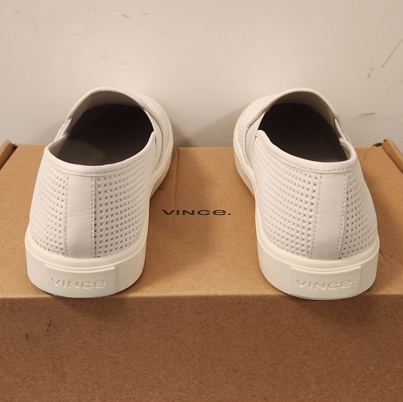 Like new - Vince Perforated white Leather Blair Sneaker 6.5 - Picture 5 of 11